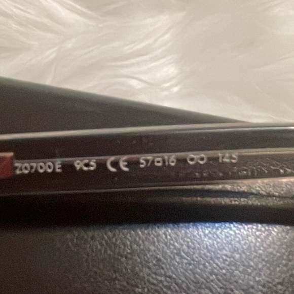 Louis Vuitton Sunglasses - Picture 7 of 10